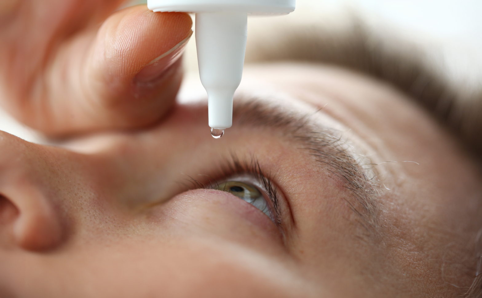How to instill Eye Drops